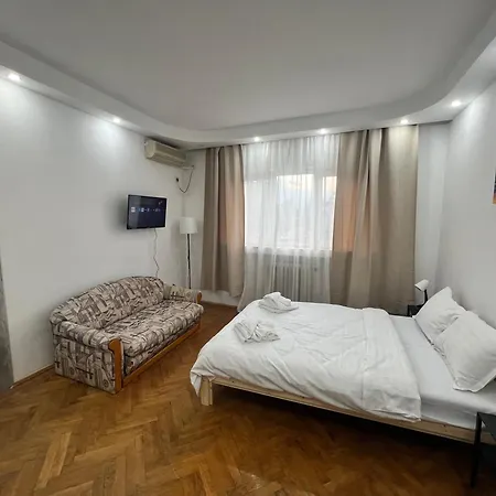 Walk To Old Town Stay! Appartement Boekarest